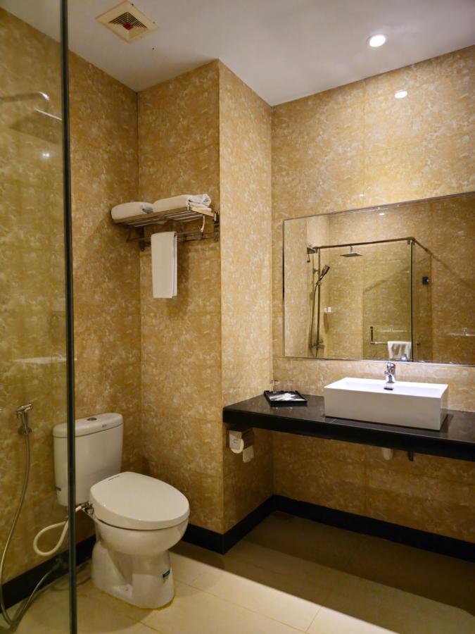 Grand Sydney Hotel Batam Extérieur photo